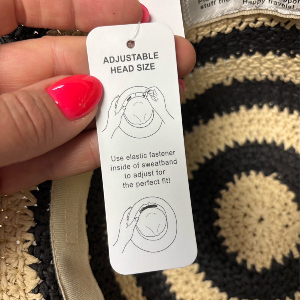 Sonoma | NWT Pattern Cloche Hat Black Cream Packable Adjustable Straw Summer - Picture 5 of 6